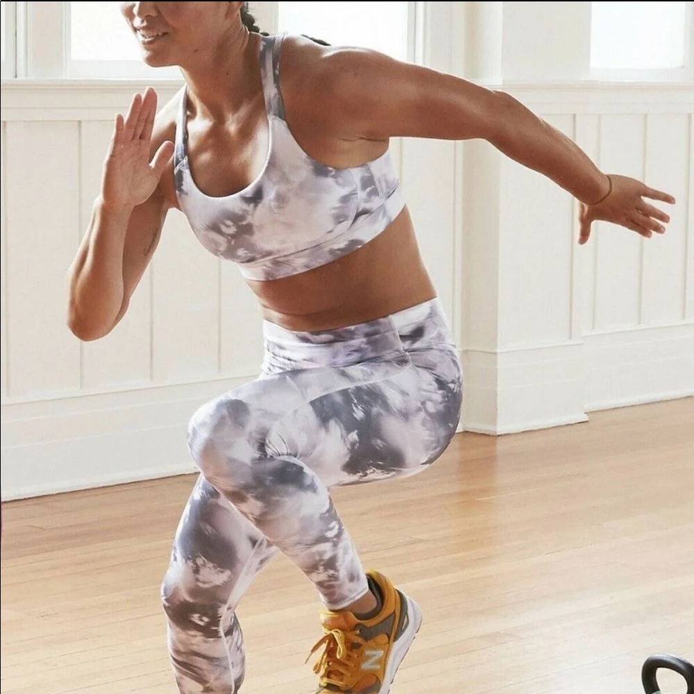 Athleta Run Free Winter Garden 7/8 tights leggings
